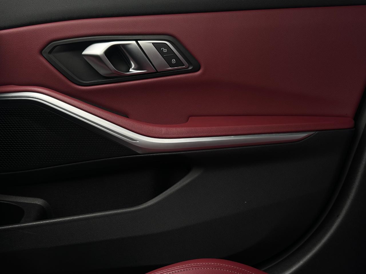 BMW 3 Series  2023