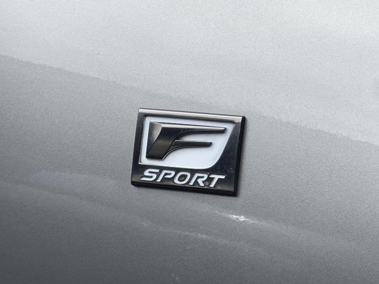 Lexus IS  2017
