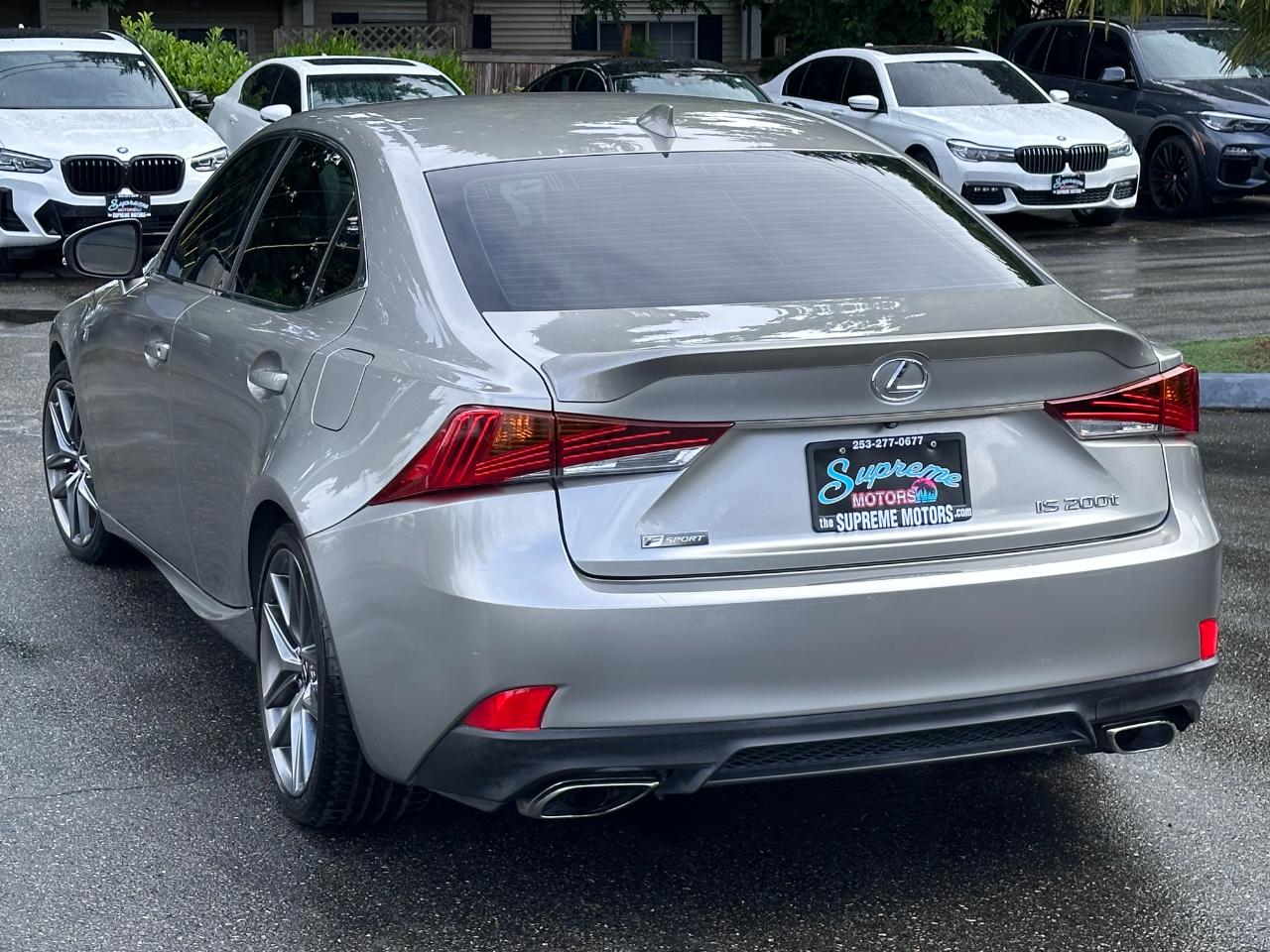 Lexus IS  2017
