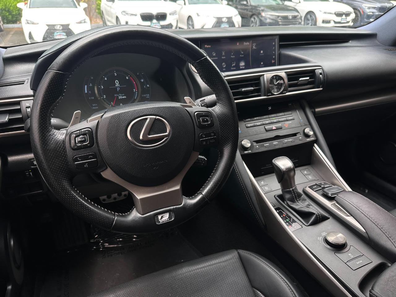Lexus IS  2017
