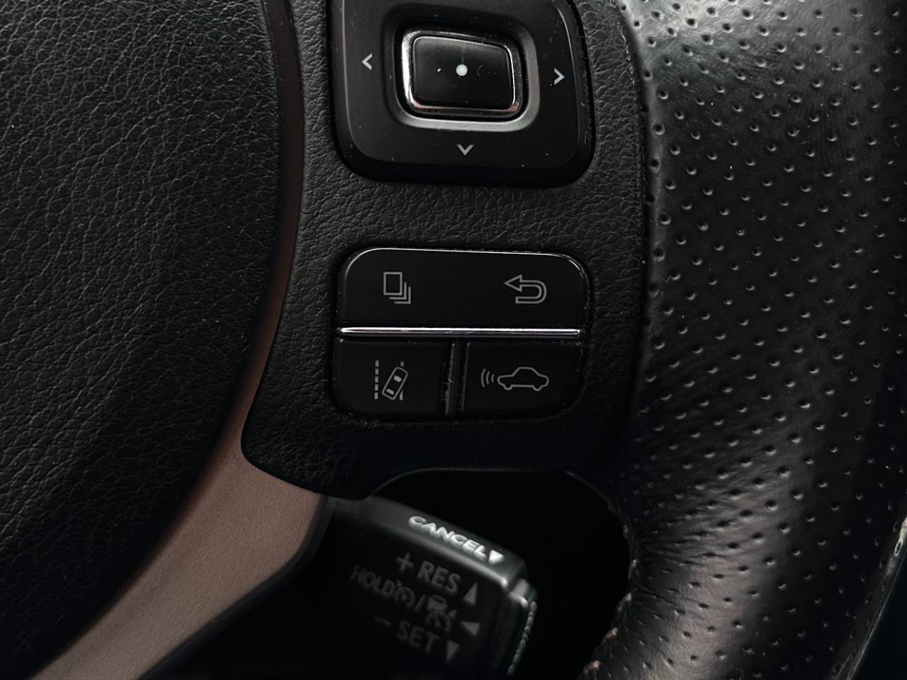 Lexus IS  2017