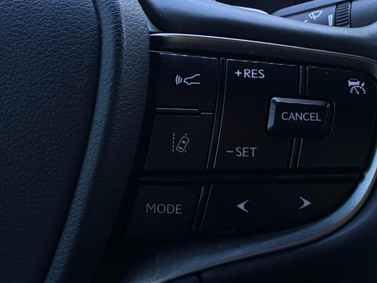 Lexus ES  2022