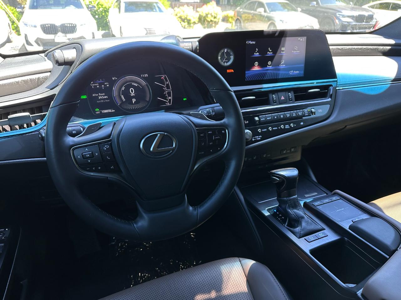 Lexus ES  2022