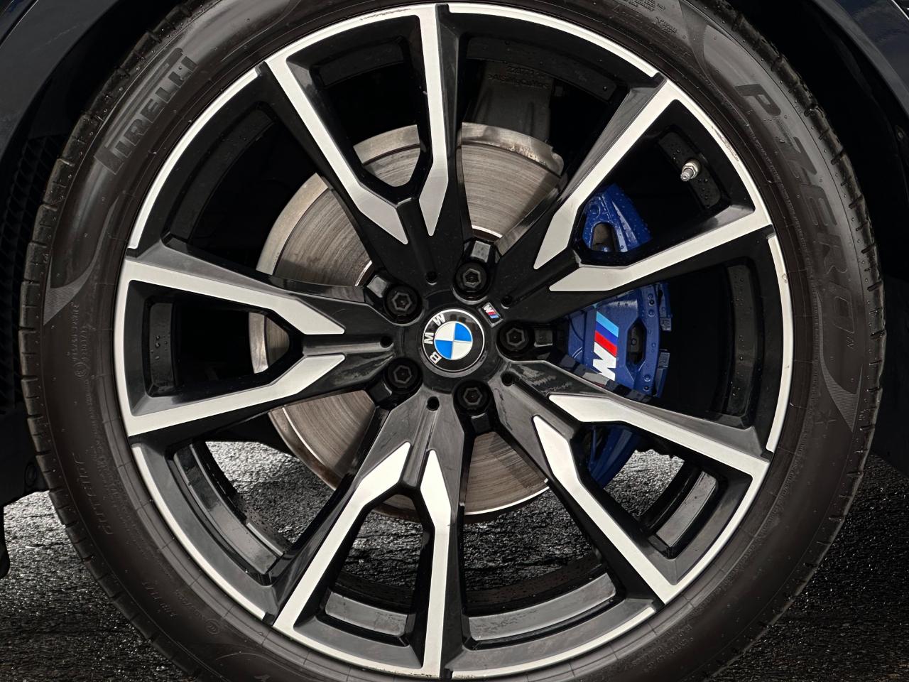 BMW X7  2022