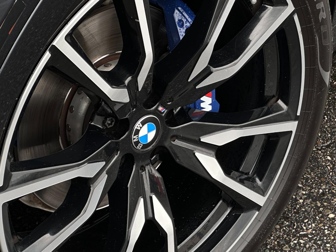 BMW X7  2022