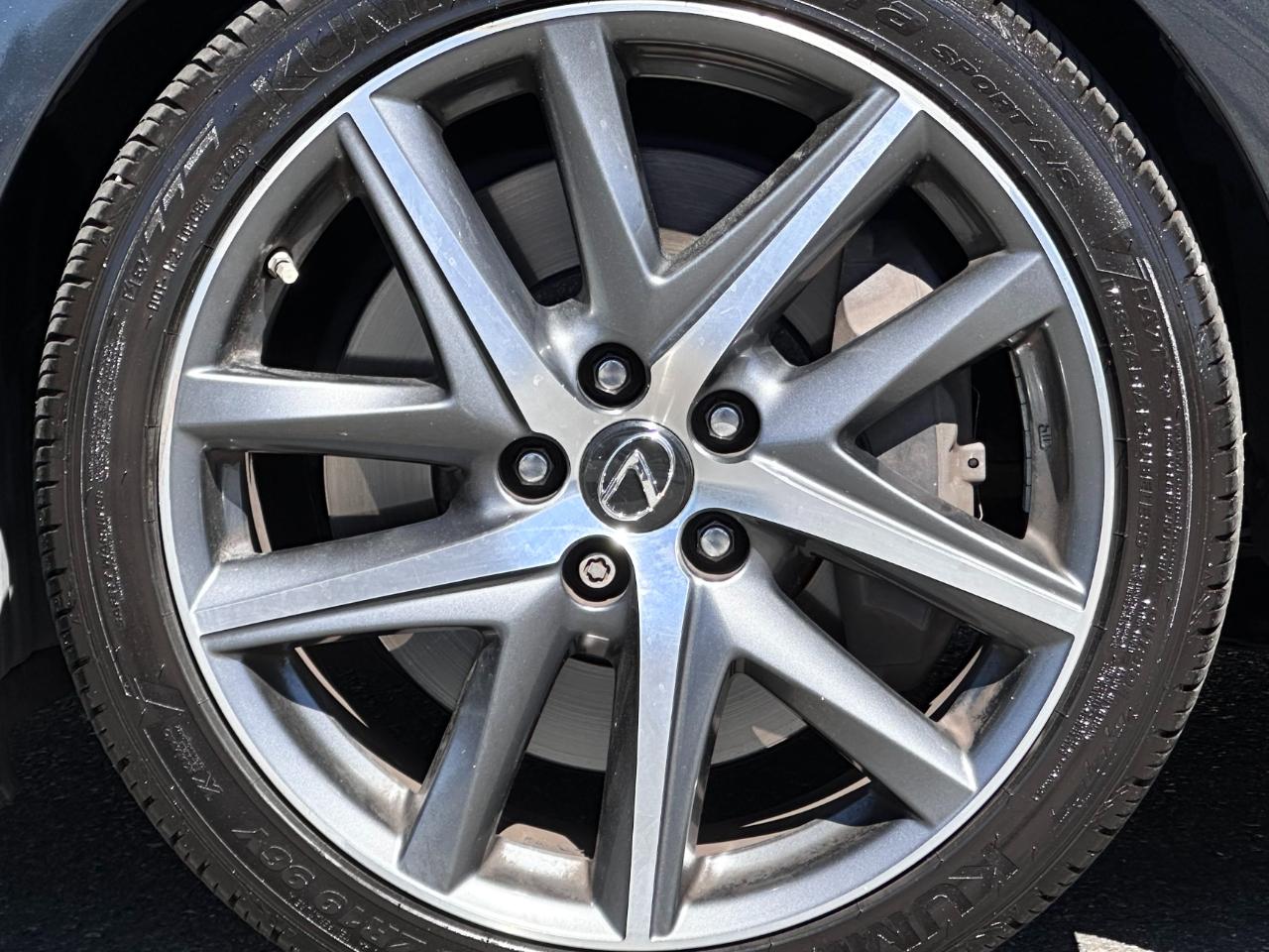 Lexus GS  2017