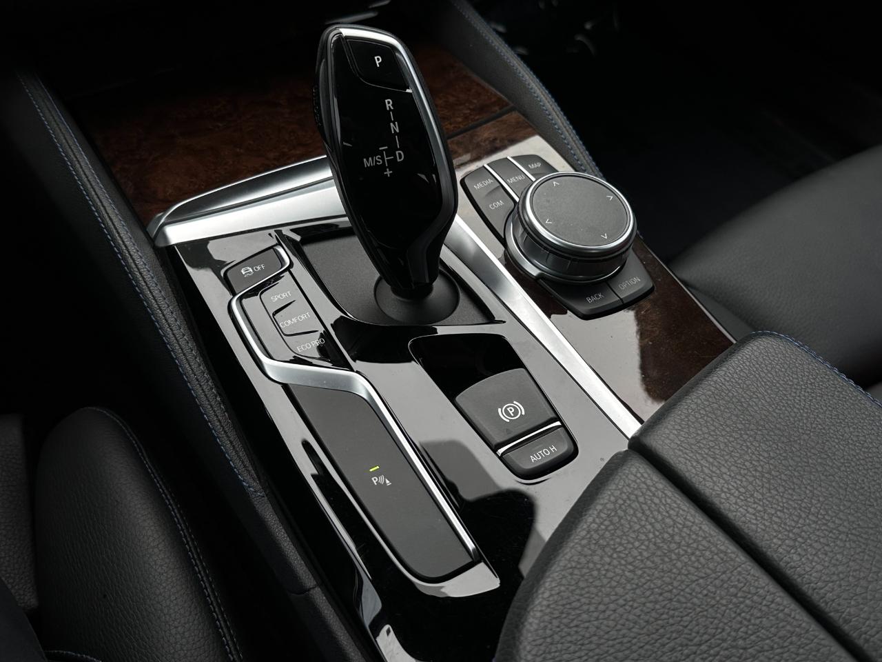 BMW 5 Series 530i Sedan 2020