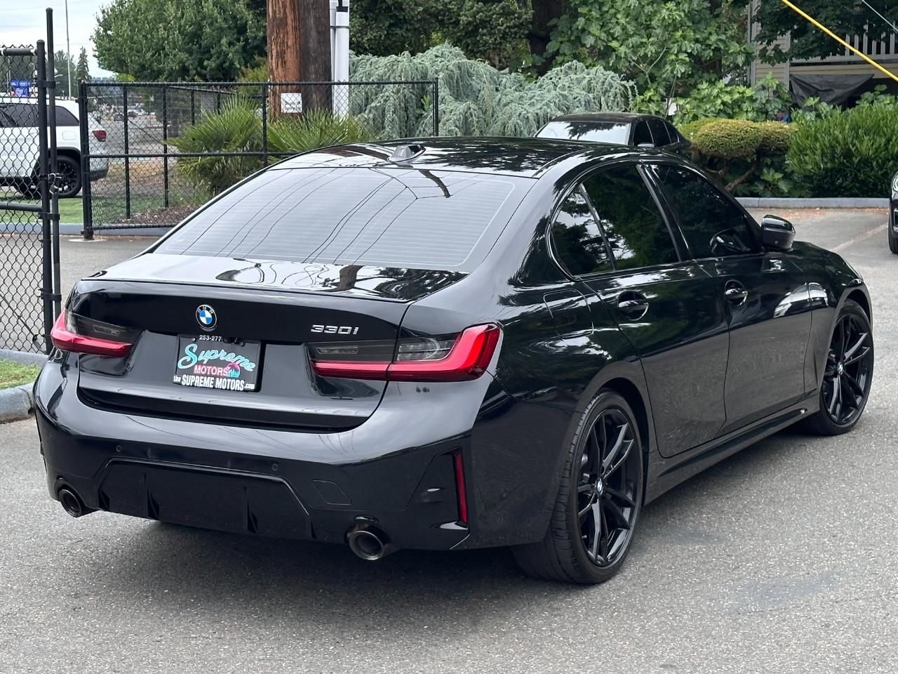 BMW 3 Series  2024