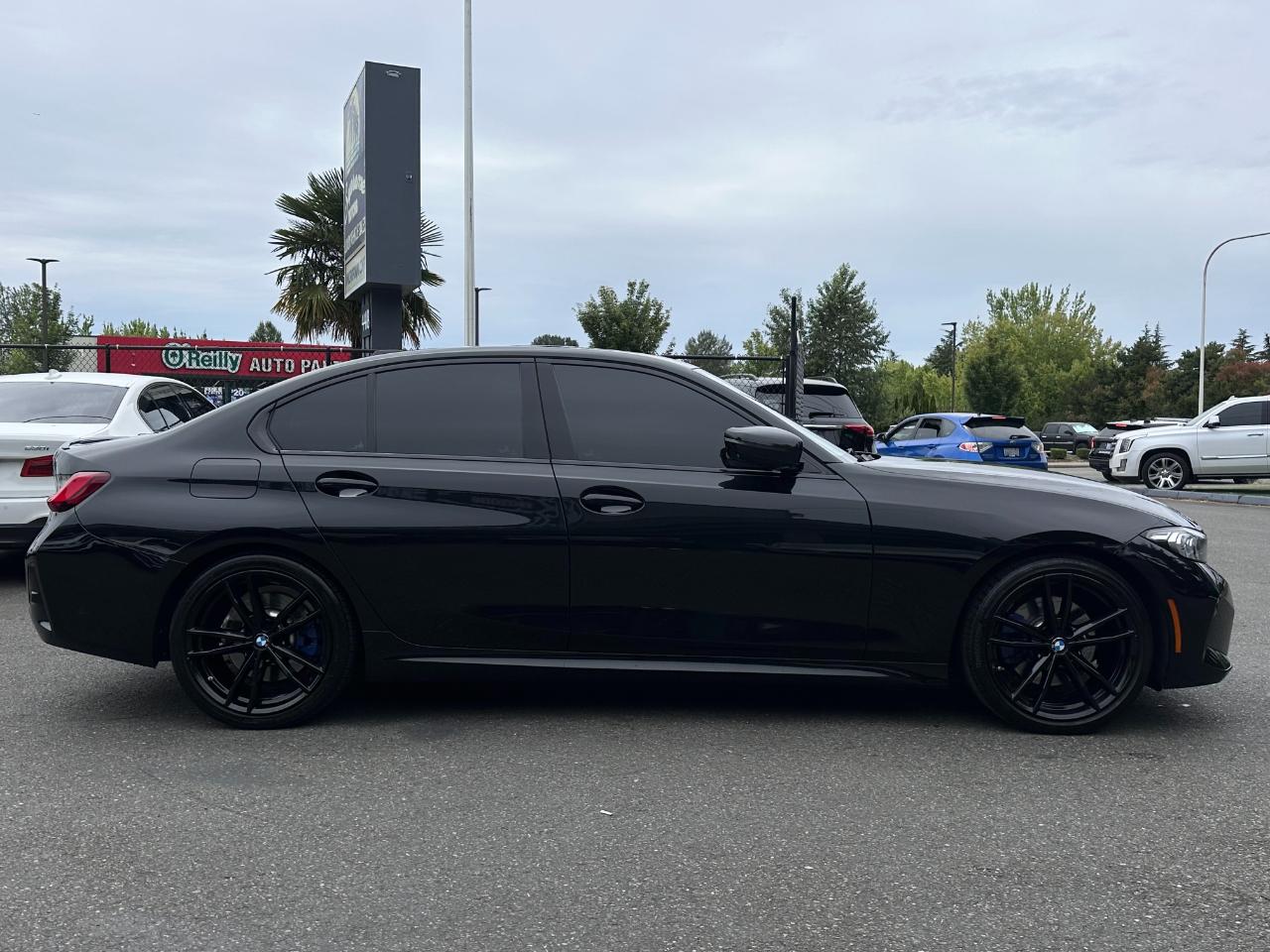 BMW 3 Series  2024