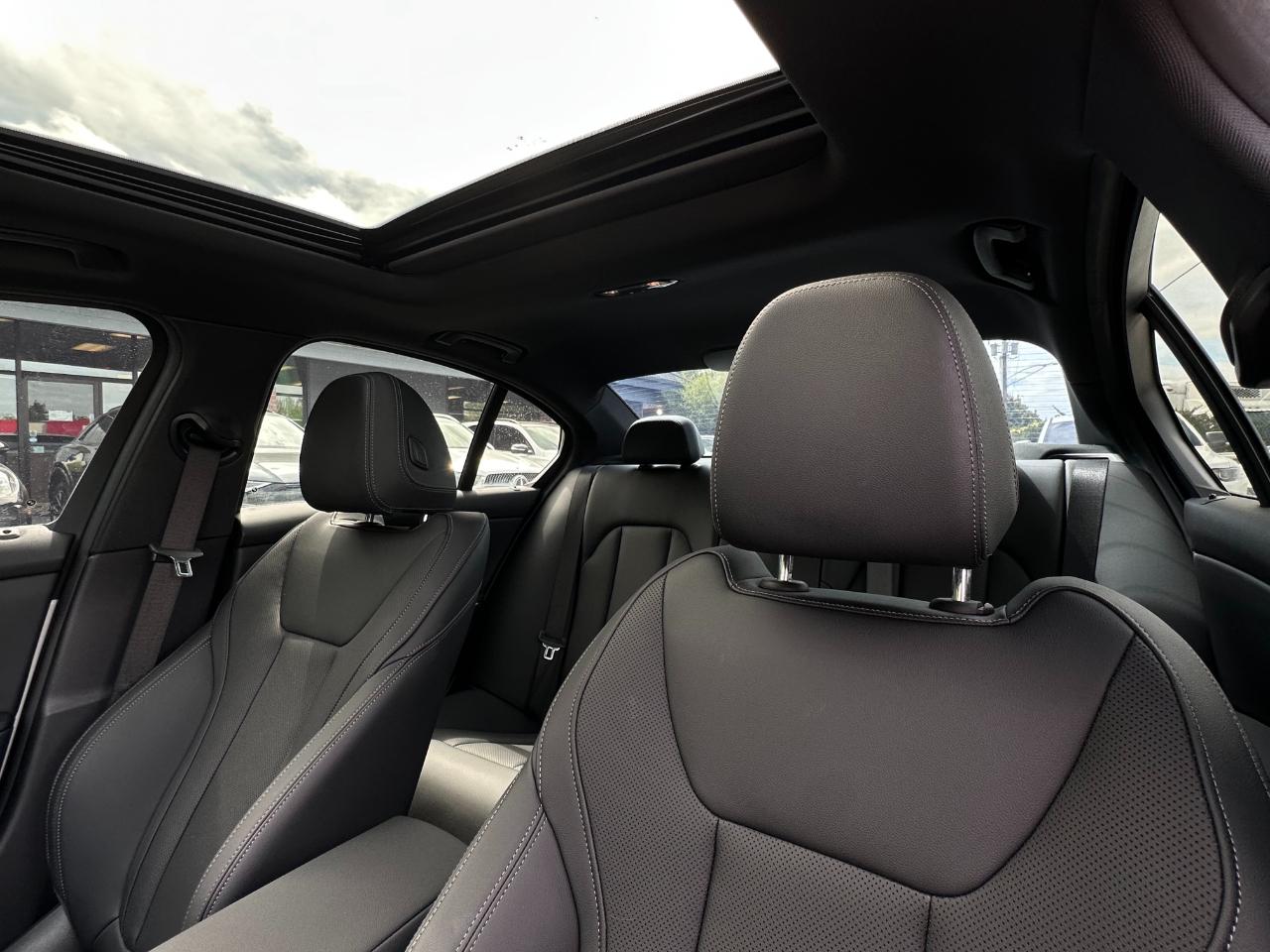 BMW 3 Series 330i Sedan 2023