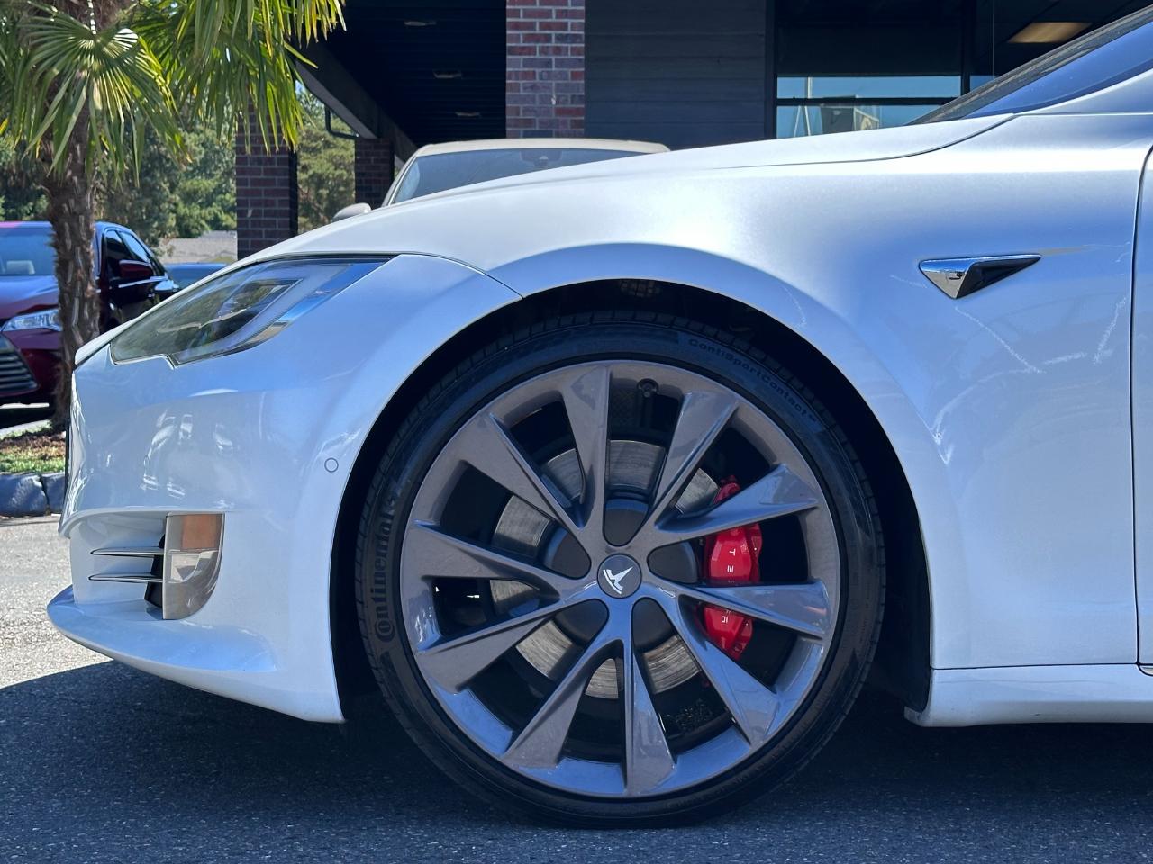 Tesla Model S  2019