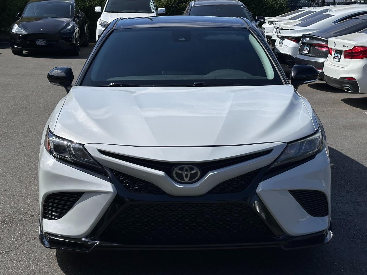 Toyota Camry  2021