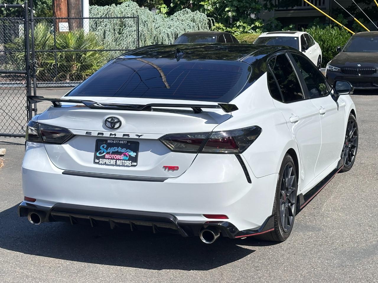 Toyota Camry  2021