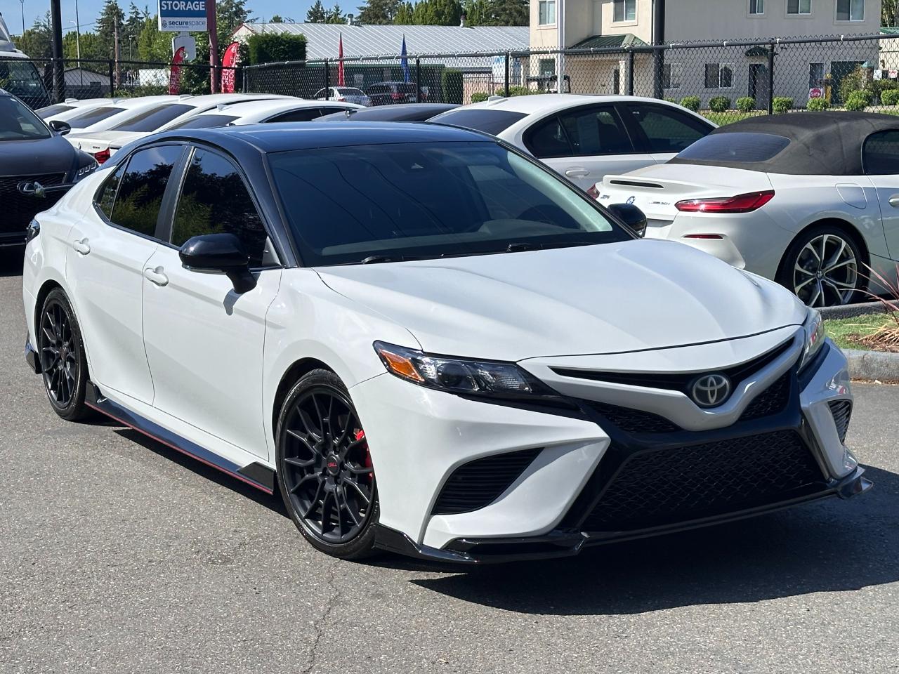 Toyota Camry  2021