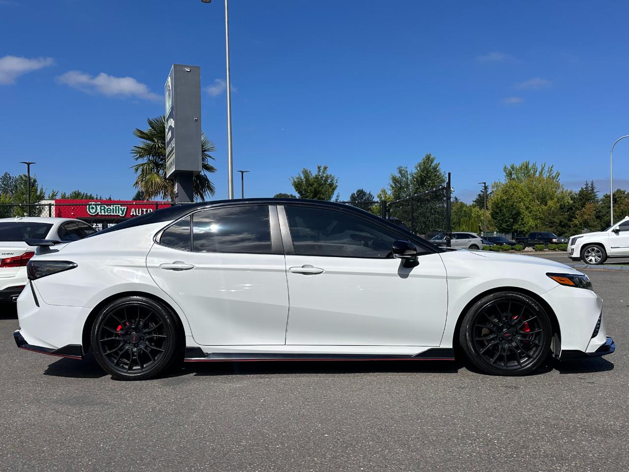 Toyota Camry  2021
