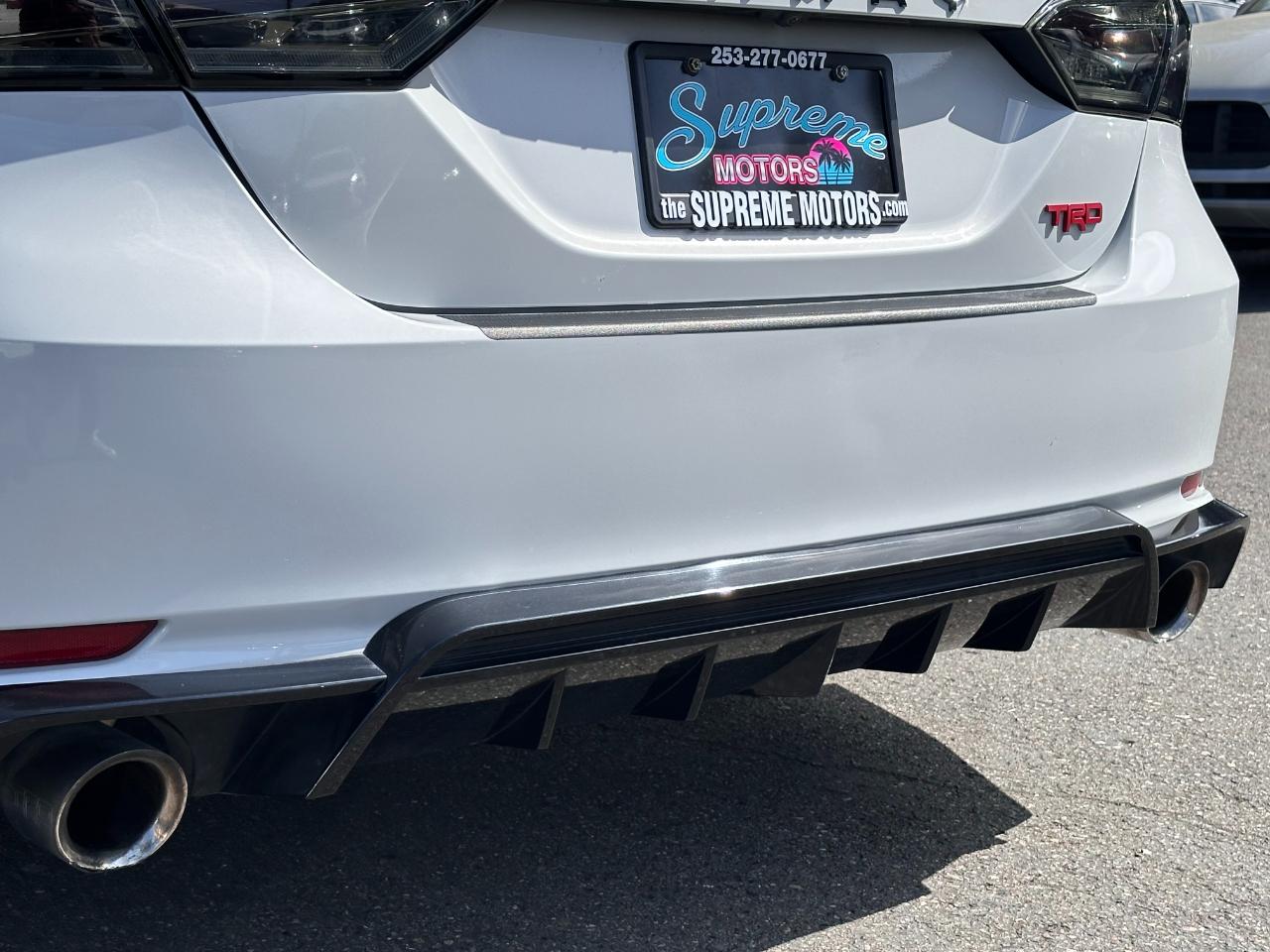 Toyota Camry  2021
