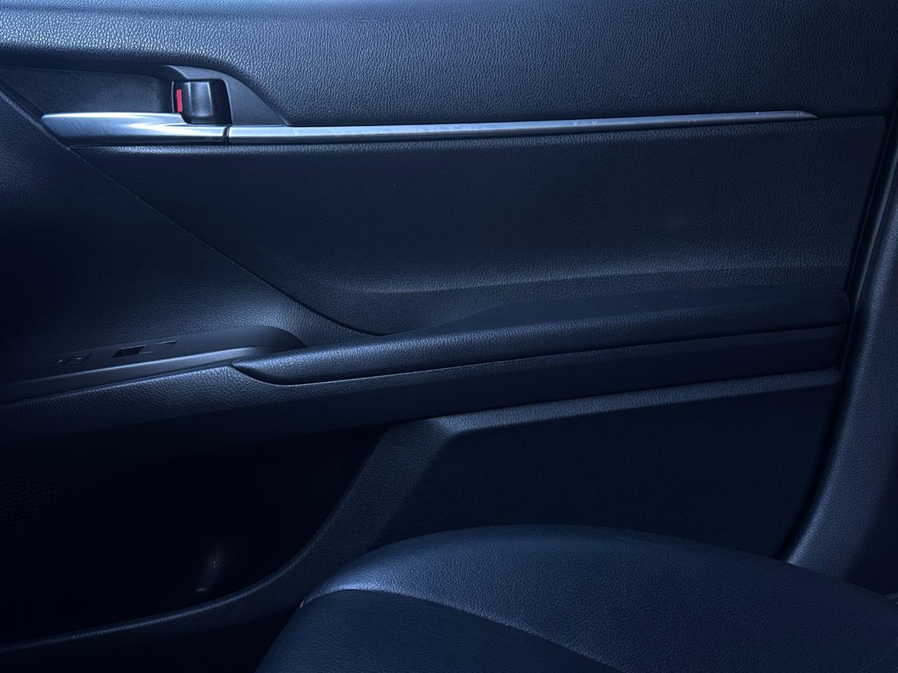 Toyota Camry  2021