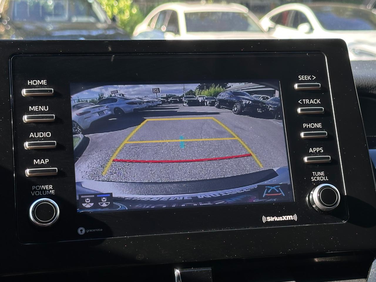 Toyota Camry  2021