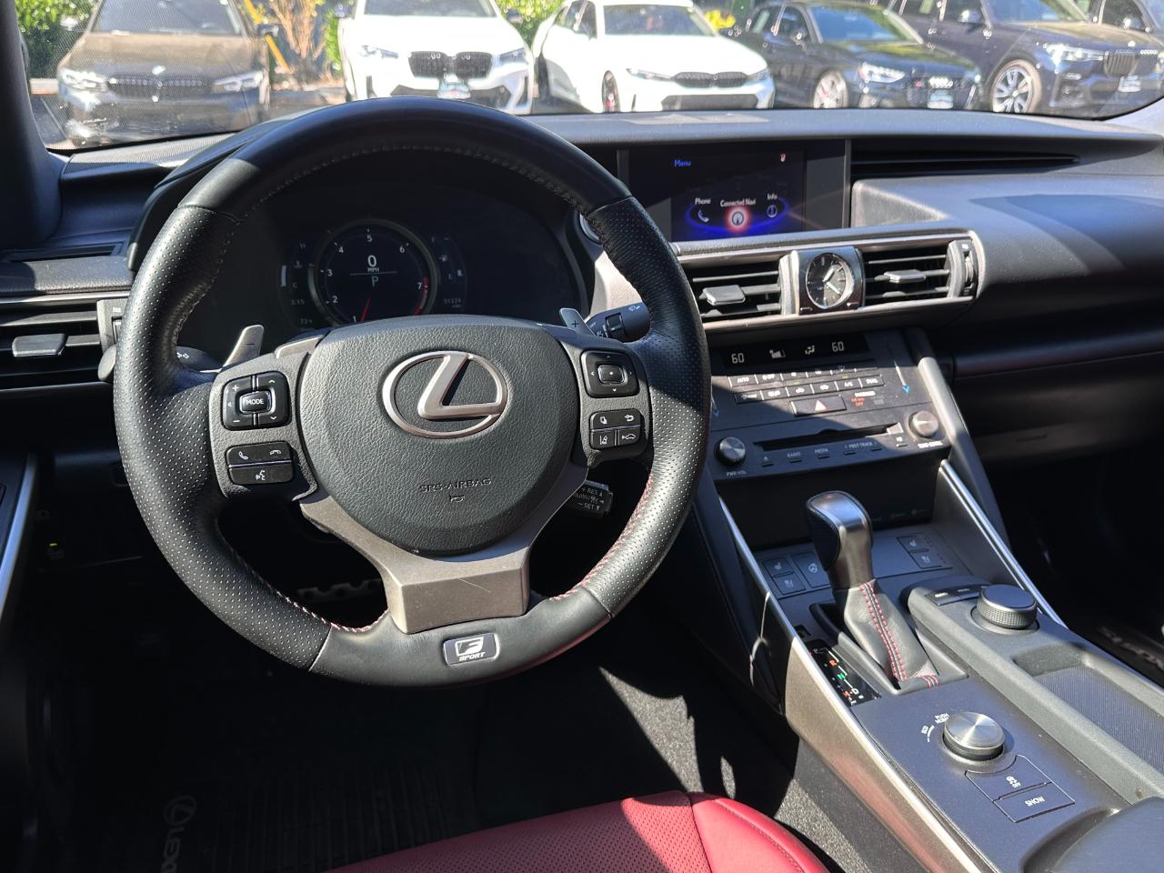Lexus IS  2019