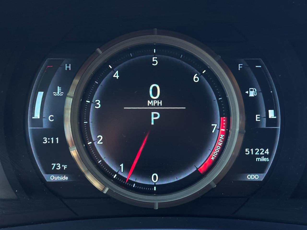 Lexus IS  2019