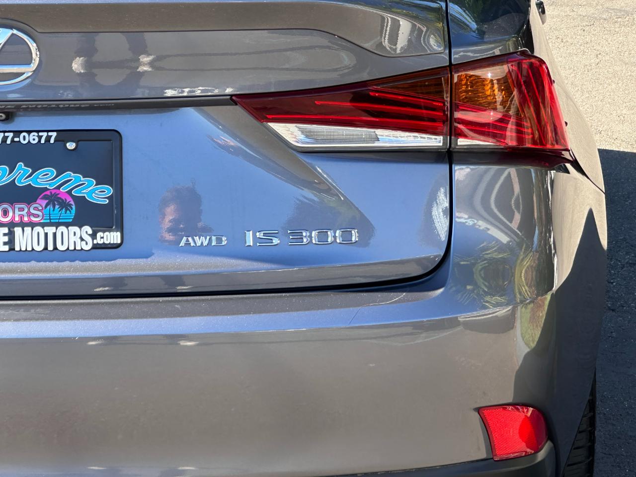 Lexus IS  2019
