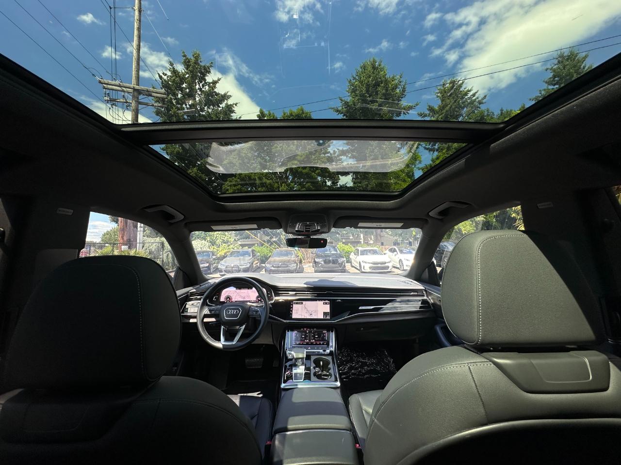 Audi Q8 Premium Plus 55 TFSI quattro 2021