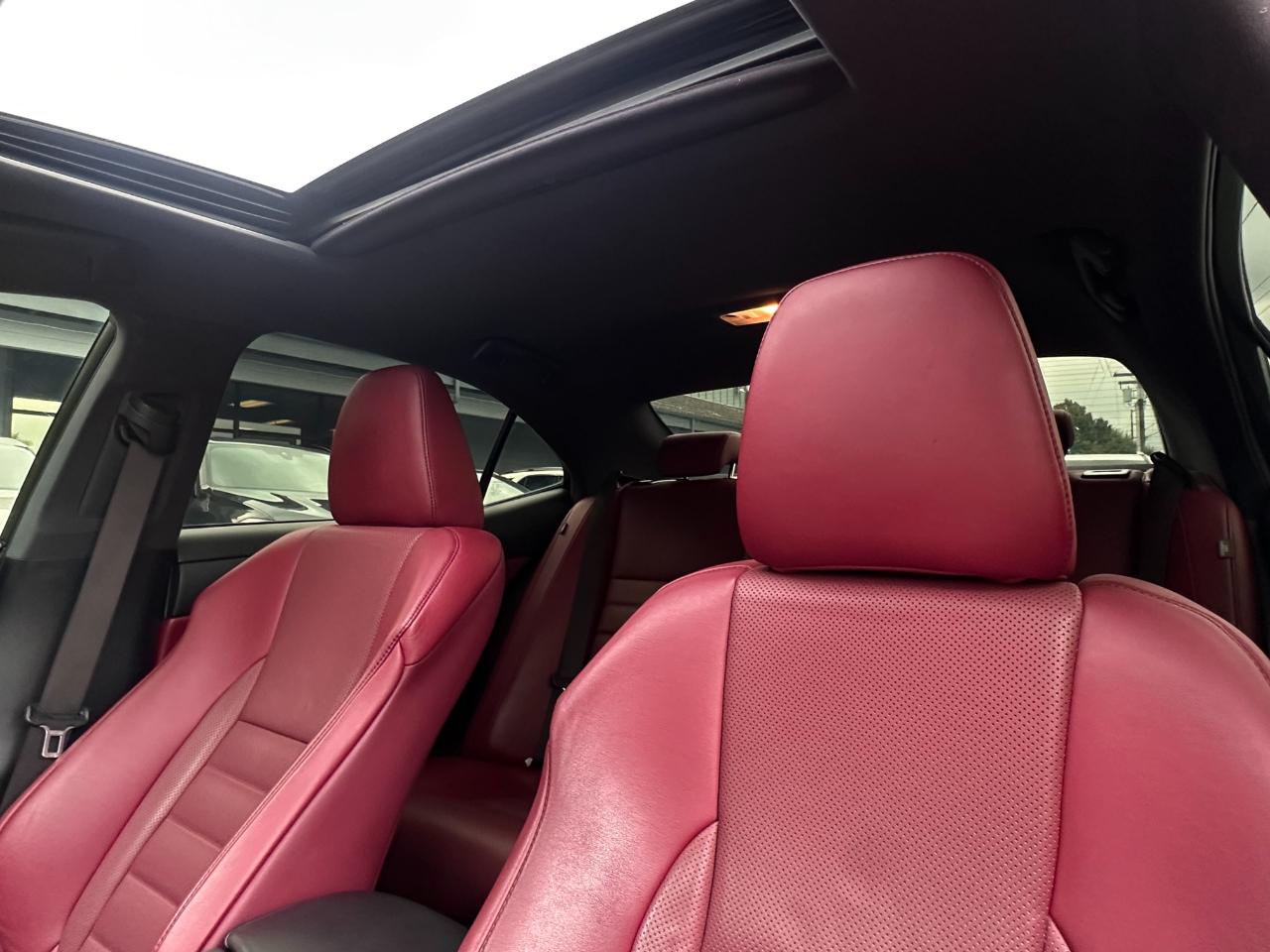 Lexus IS IS 300 RWD 2018