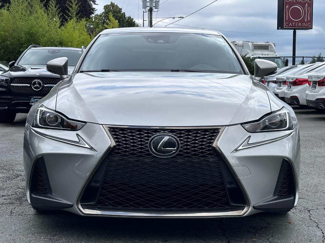 Lexus IS IS 300 RWD 2018
