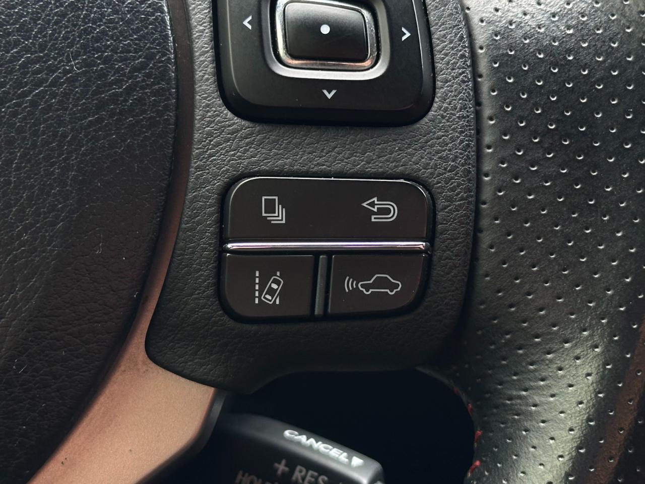 Lexus IS IS 300 RWD 2018