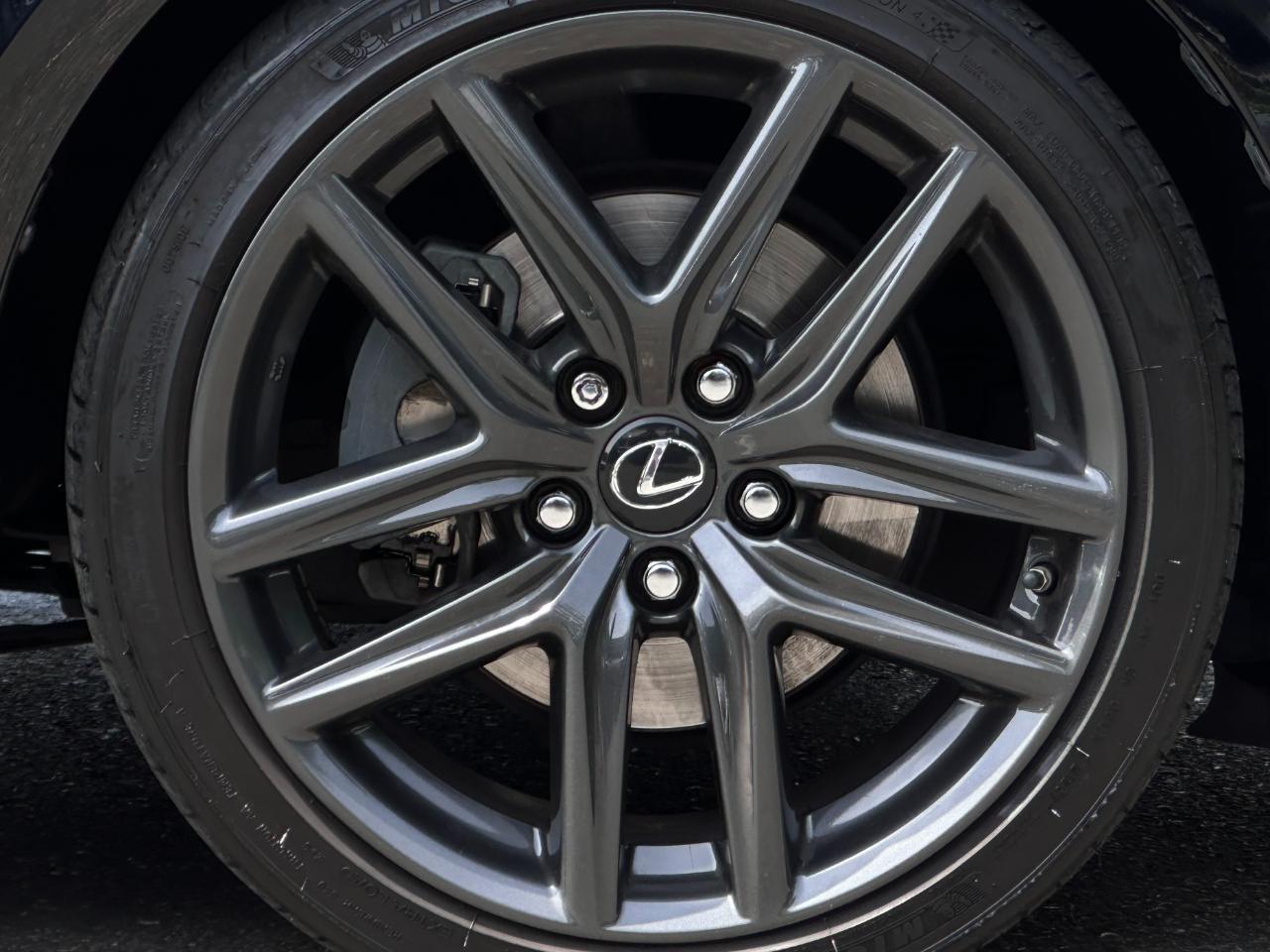 Lexus IS 250 4dr Sport Sdn RWD 2015