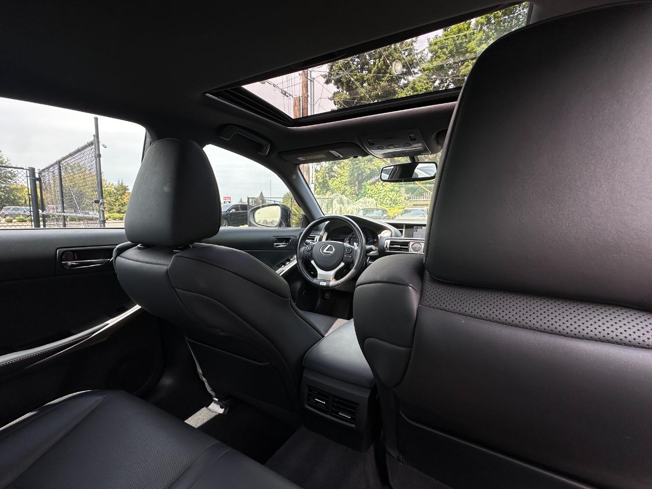 Lexus IS 250 4dr Sport Sdn RWD 2015