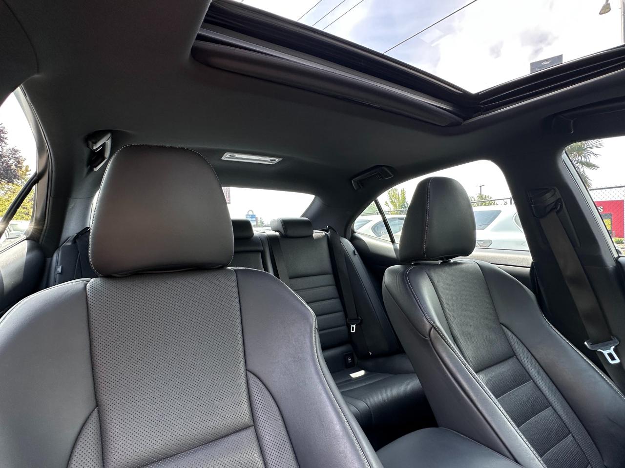 Lexus IS 250 4dr Sport Sdn RWD 2015