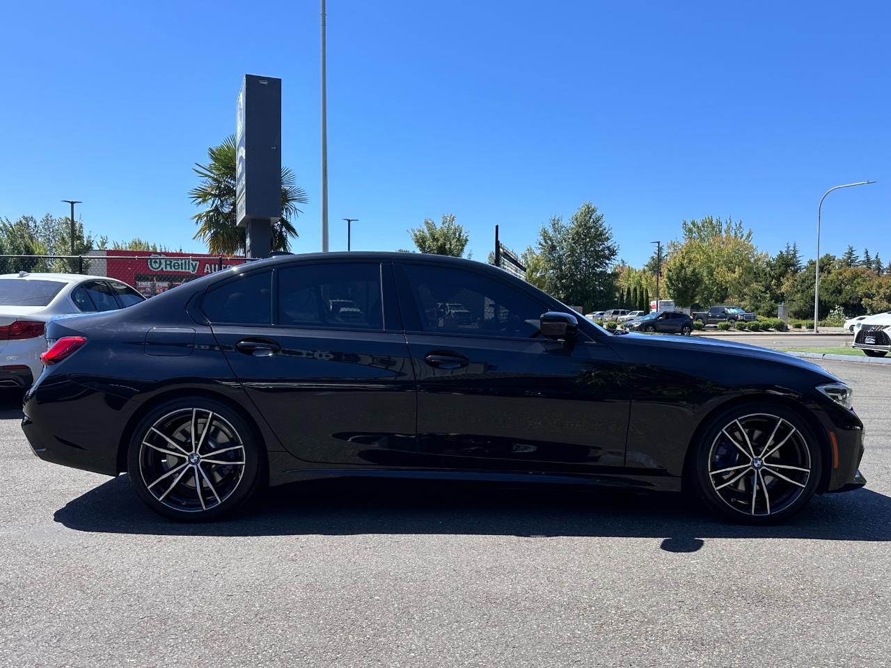 BMW 3 Series 330i Sedan 2019