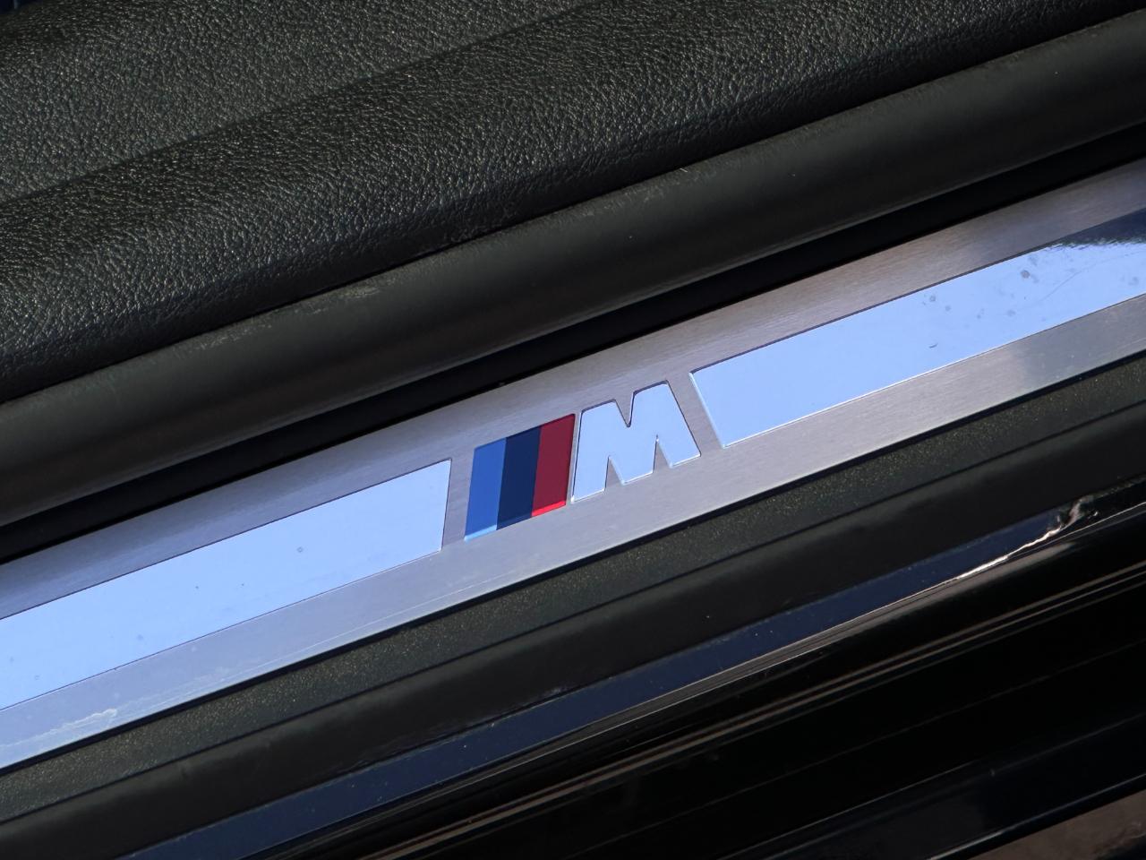 BMW 3 Series 330i Sedan 2019
