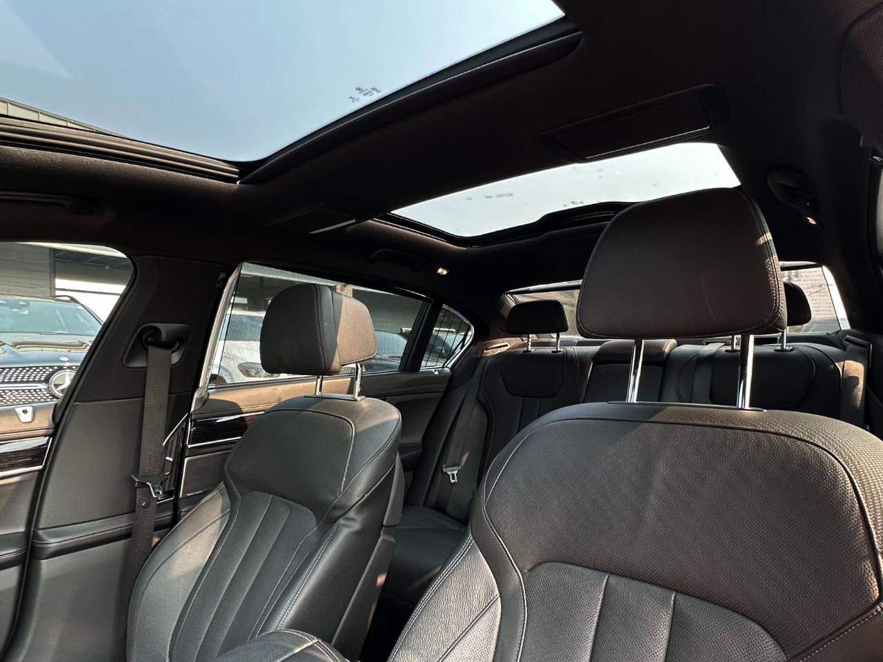 BMW 7 Series 740i Sedan 2019