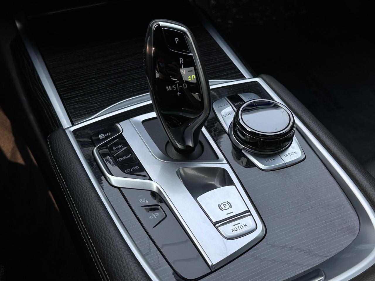 BMW 7 Series 740i Sedan 2019