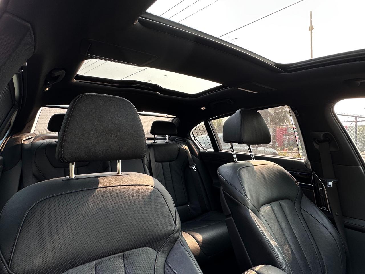 BMW 7 Series 740i Sedan 2019