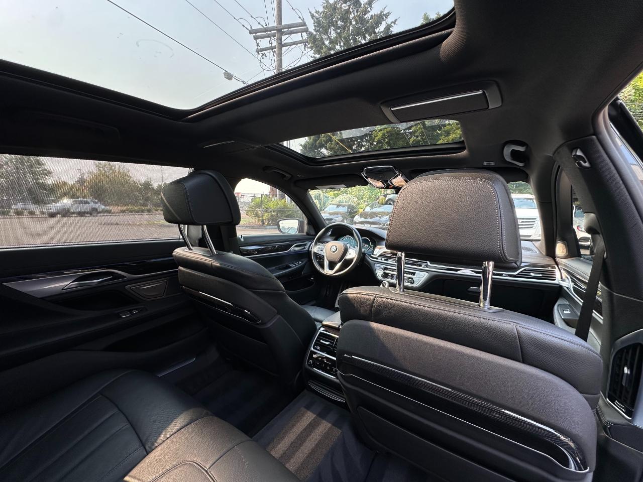 BMW 7 Series 740i Sedan 2019