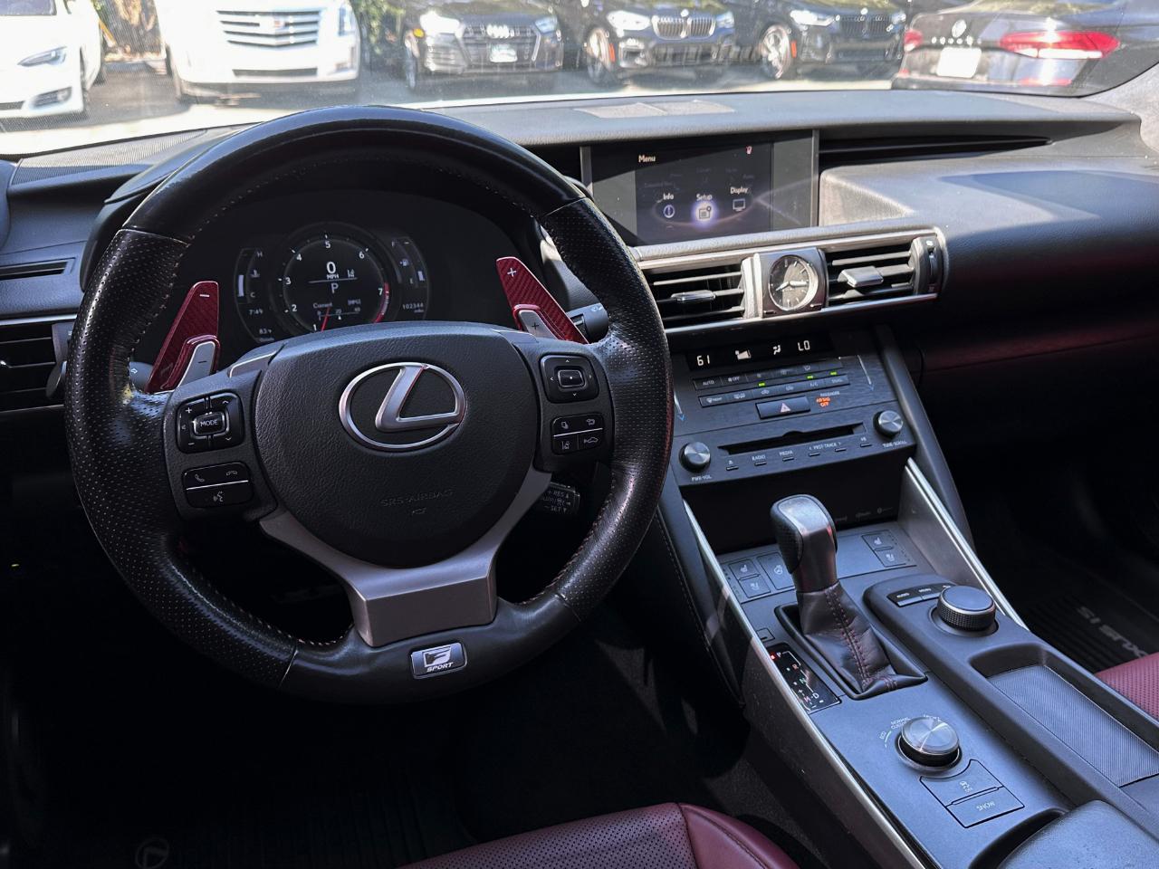 Lexus IS  2020