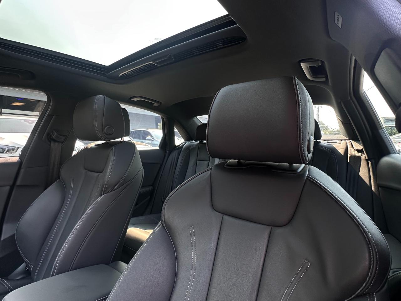 Audi A4 Sedan S line Premium Plus 45 TFSI quattro 2023