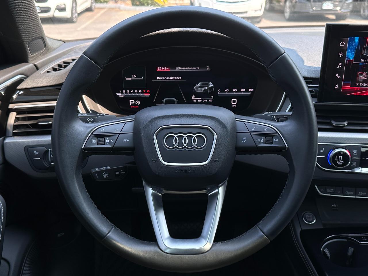 Audi A4 Sedan S line Premium Plus 45 TFSI quattro 2023