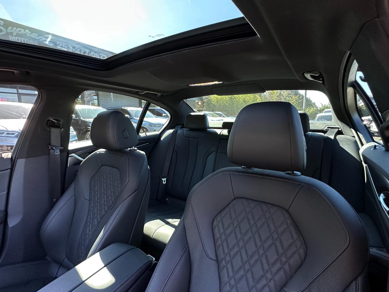 BMW 5 Series  2021
