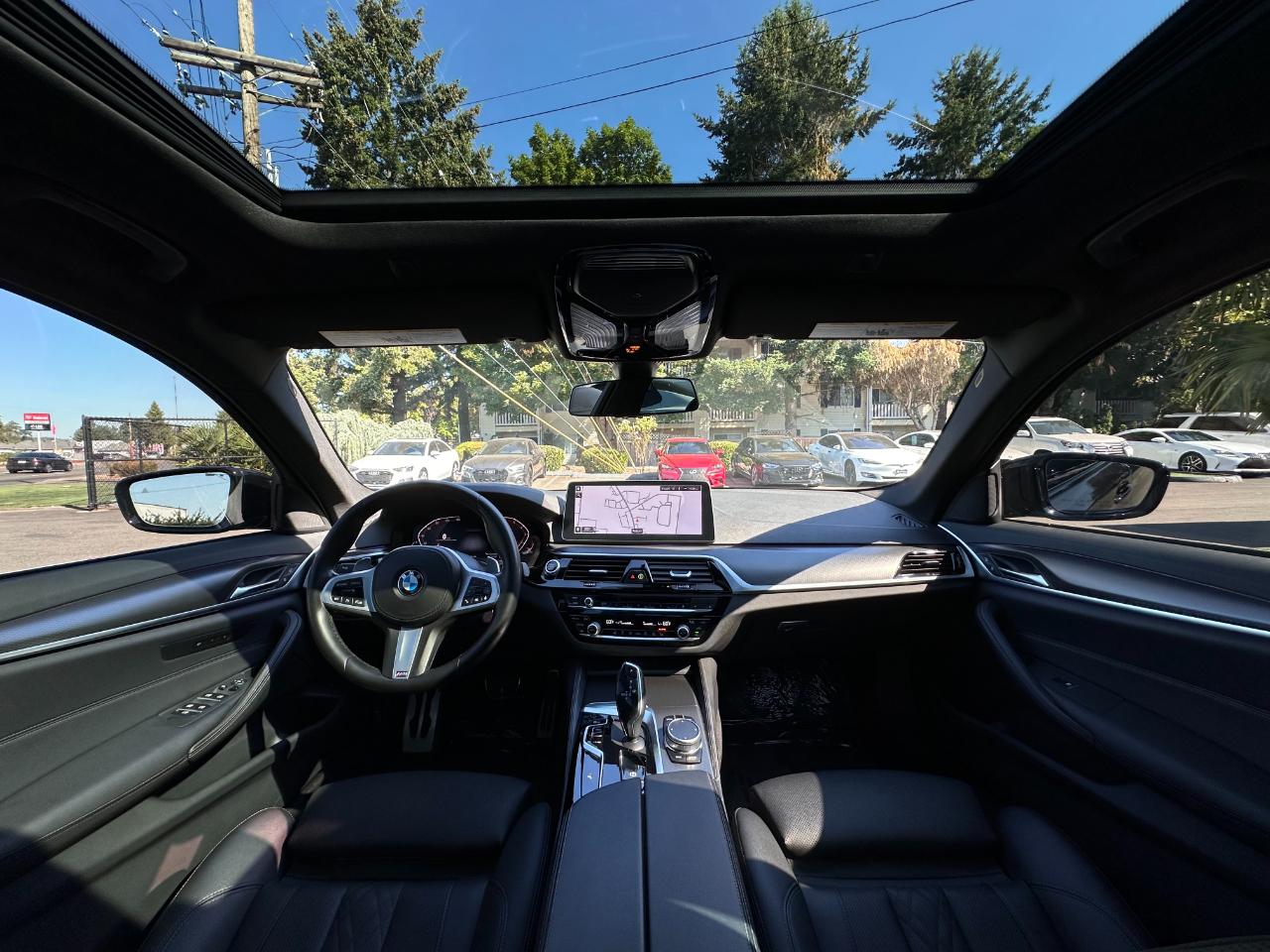 BMW 5 Series  2021