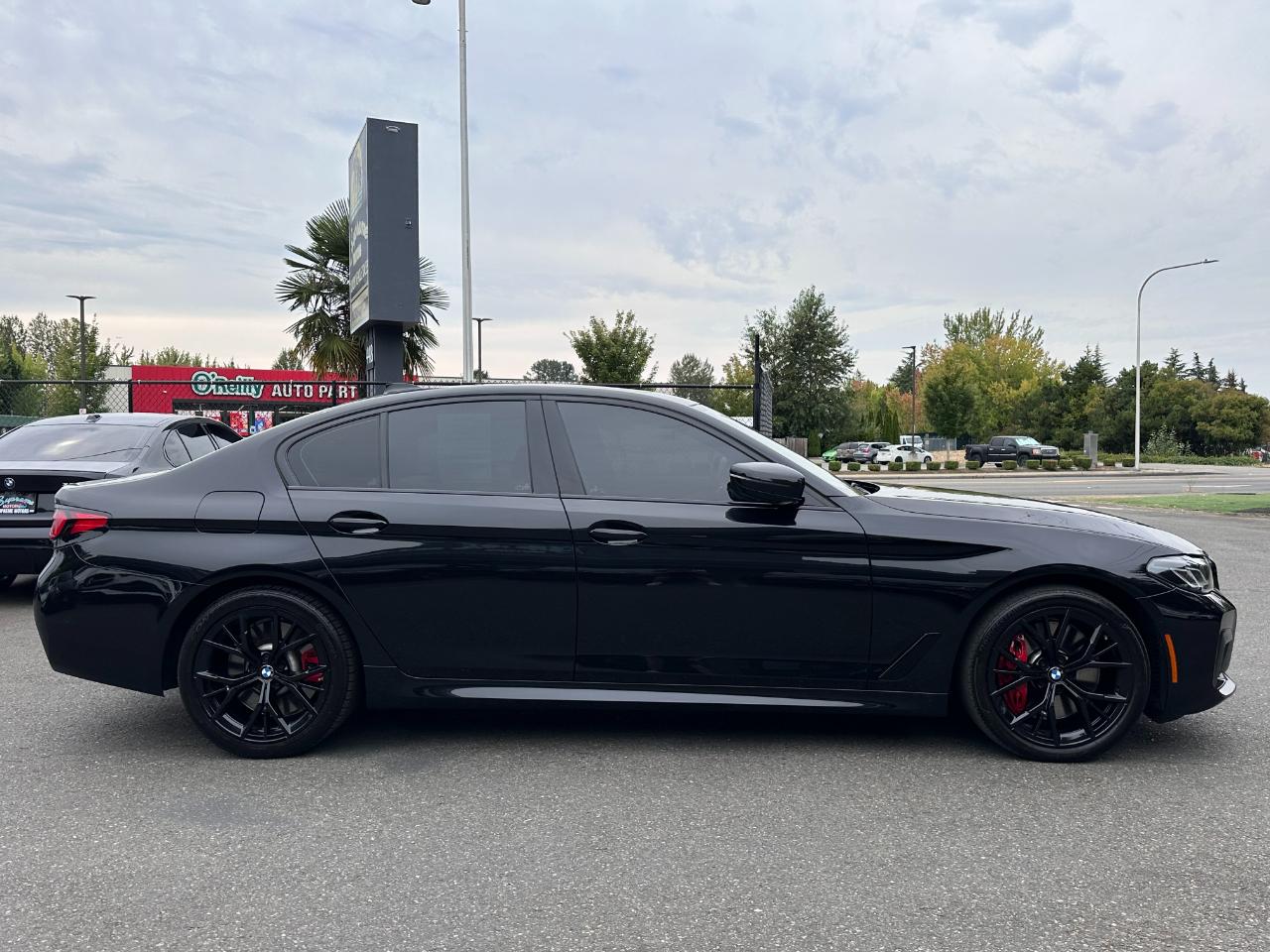 BMW 5 Series  2021