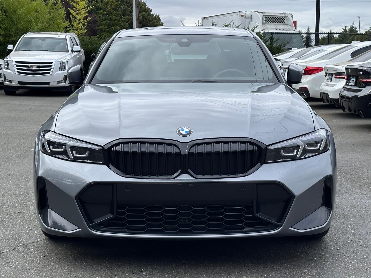 BMW 3 Series  2023