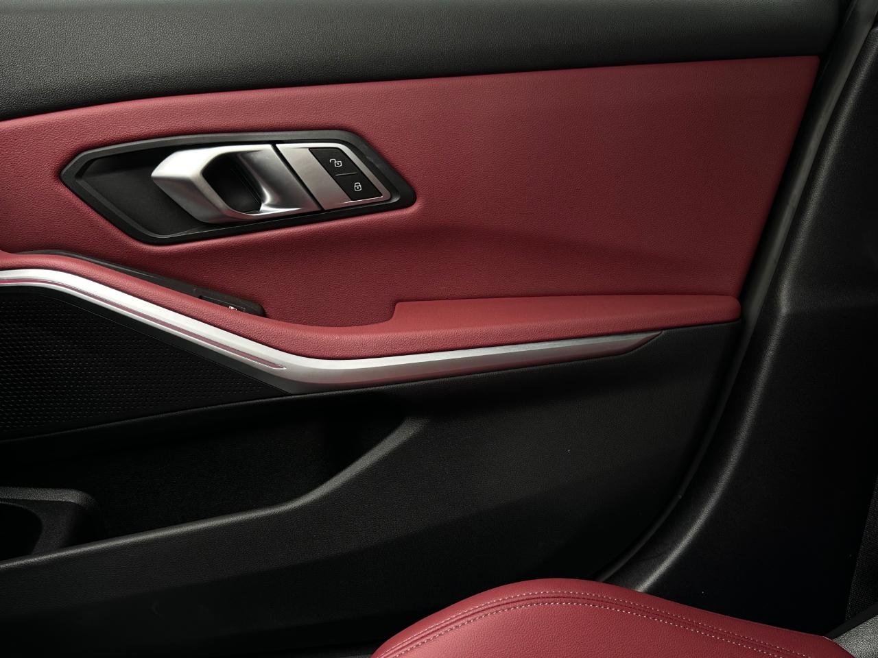 BMW 3 Series  2023