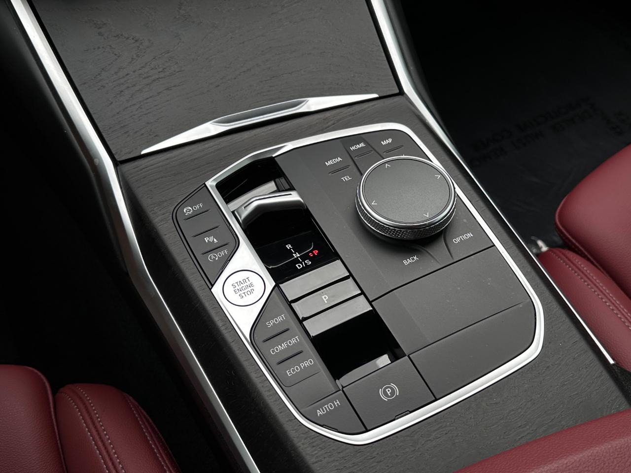BMW 3 Series  2023