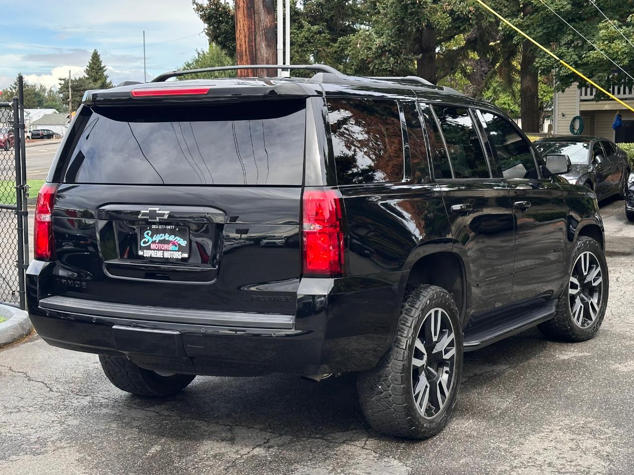 Chevrolet Tahoe 4WD 4dr Premier 2019