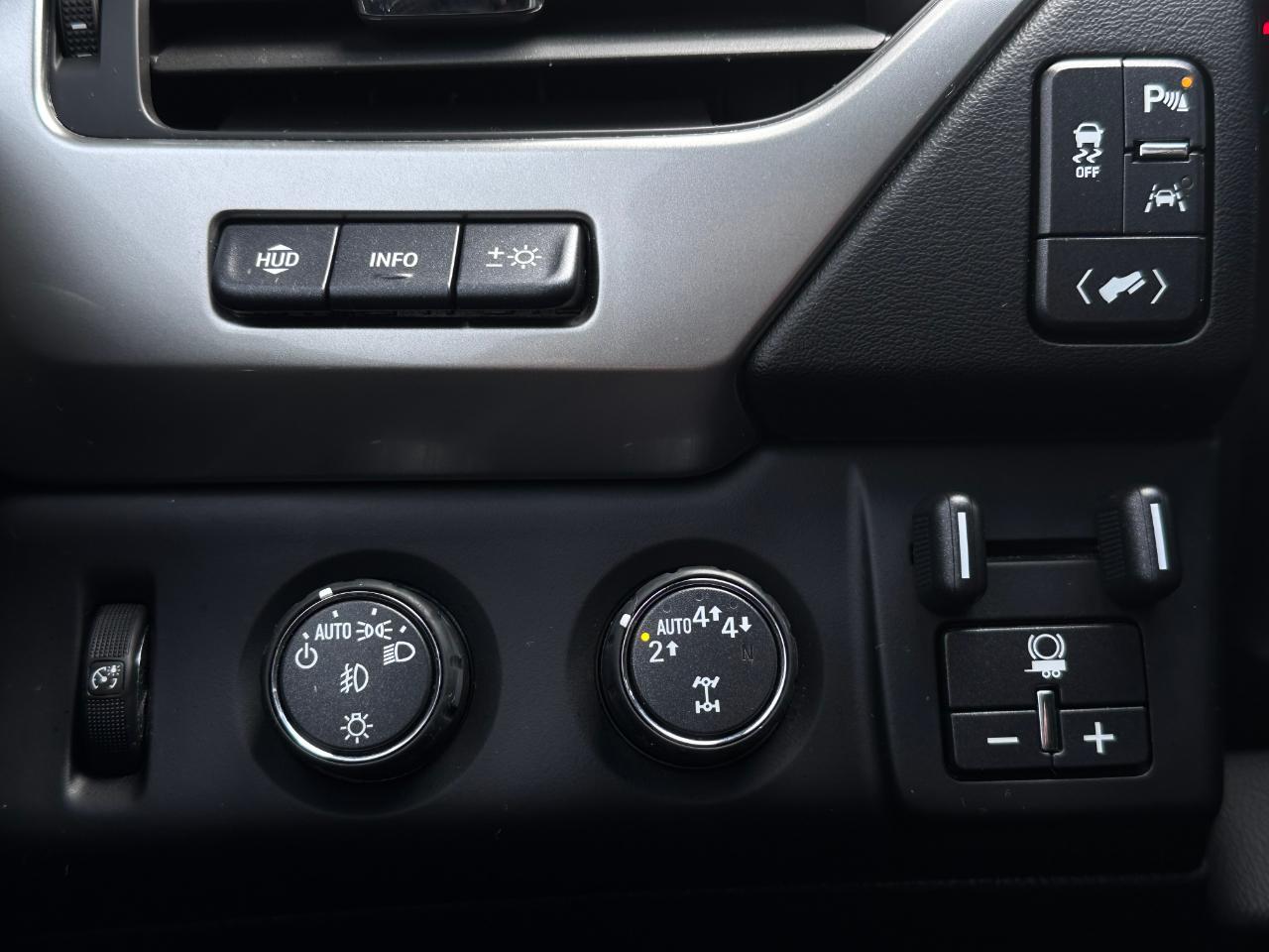 Chevrolet Tahoe 4WD 4dr Premier 2019