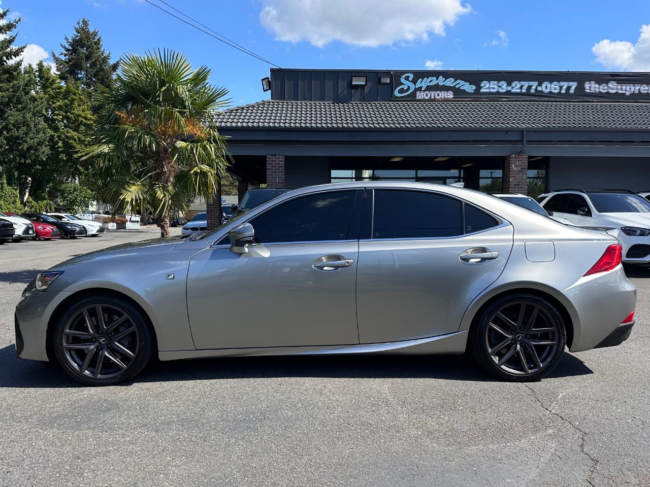 Lexus IS IS Turbo RWD 2017